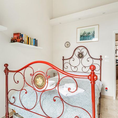 Bright Apartment With Private Garden And Balcony Florenz Exterior foto